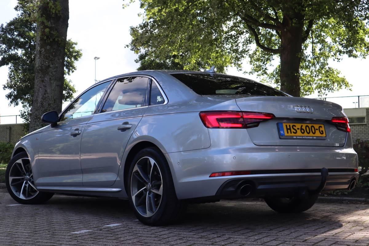 Audi A4 Audi A4 Limousine 2.0 TFSI ultra Sport S-line | 360 Camera | B&O | Sfeerverlichting |