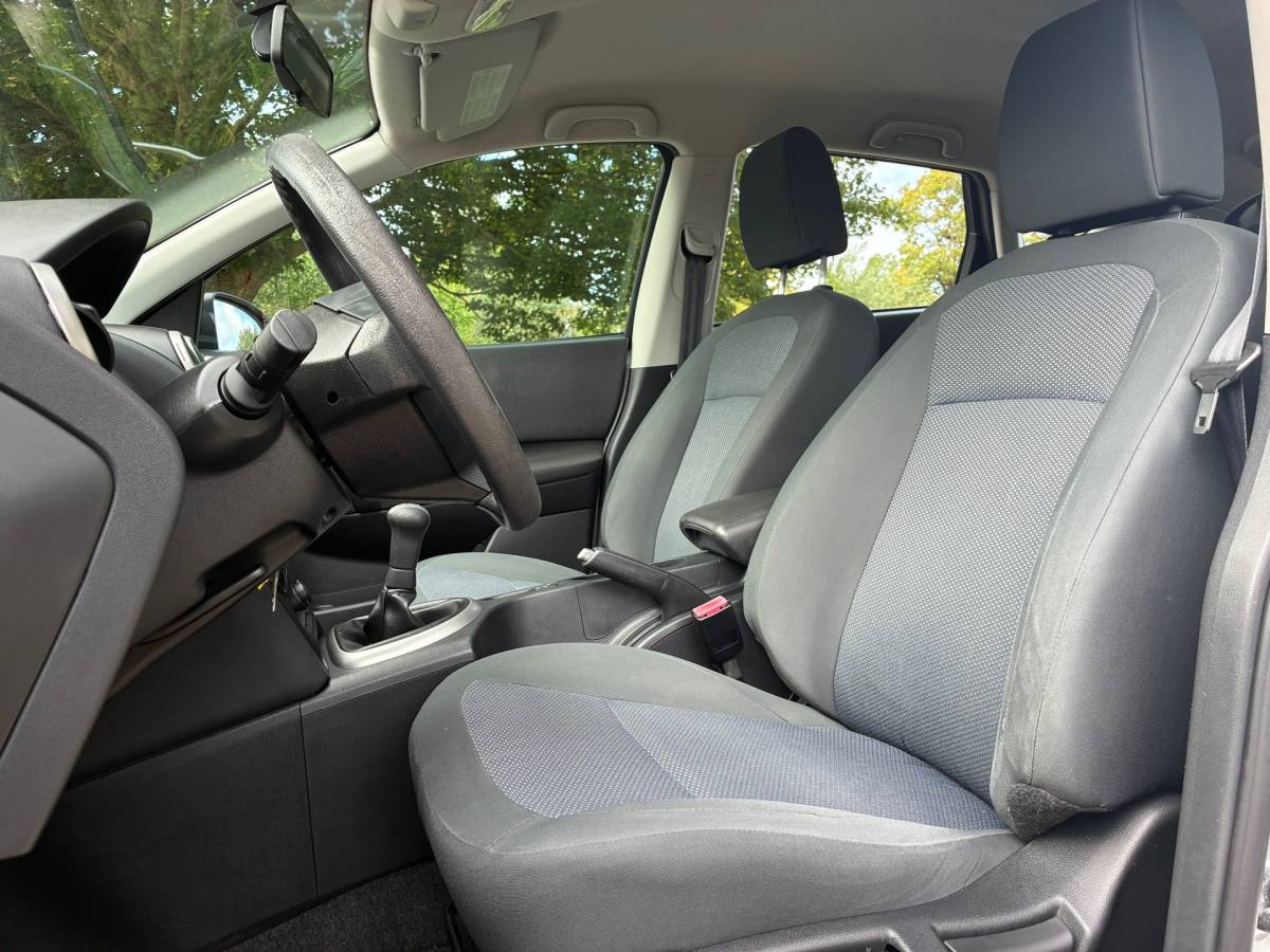 Nissan QASHQAI Nissan Qashqai 1.6 Acenta | Cruise + Airco nu €5.975,-!!