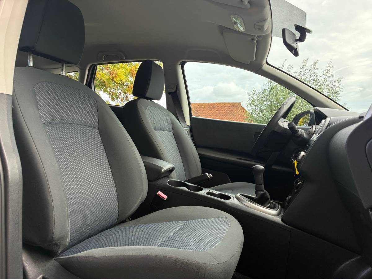 Nissan QASHQAI Nissan Qashqai 1.6 Acenta | Cruise + Airco nu €5.975,-!!