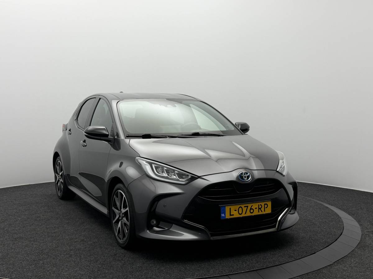 Toyota Yaris Toyota Yaris 1.5 Hybrid Executive | FabrieksGarantie | Head-Up Display | JBL Audio | Navigatie | Parkeersensoren | Camera