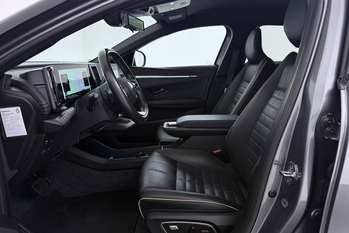 Renault Megane E-Tech Renault Megane E-Tech EV60 Optimum Charge Iconic | Org. NL | Android Automotive | CarPlay | Massage | Stoelverwarming | 360 Camera