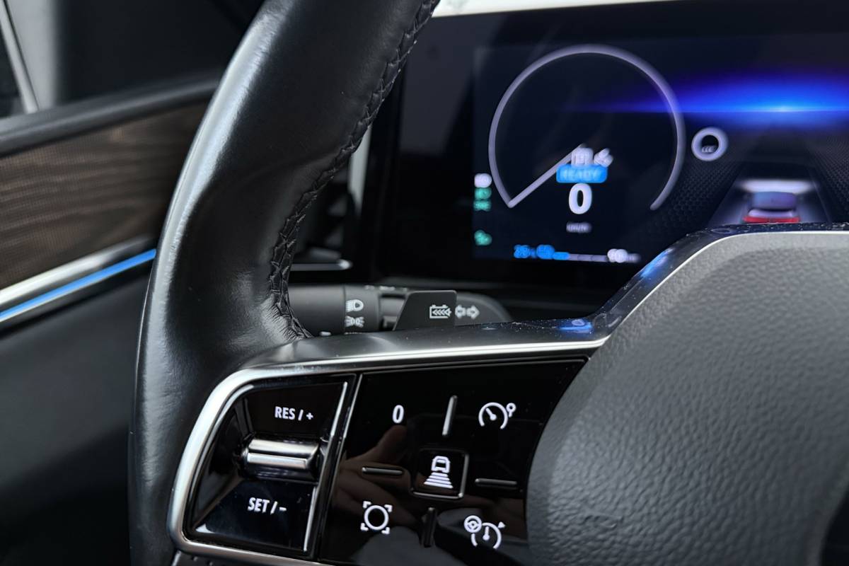 Renault Megane E-Tech Renault Megane E-Tech EV60 Optimum Charge Iconic | Org. NL | Android Automotive | CarPlay | Massage | Stoelverwarming | 360 Camera