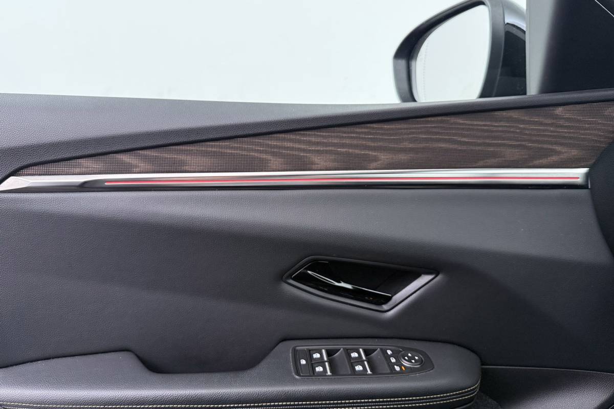 Renault Megane E-Tech Renault Megane E-Tech EV60 Optimum Charge Iconic | Org. NL | Android Automotive | CarPlay | Massage | Stoelverwarming | 360 Camera