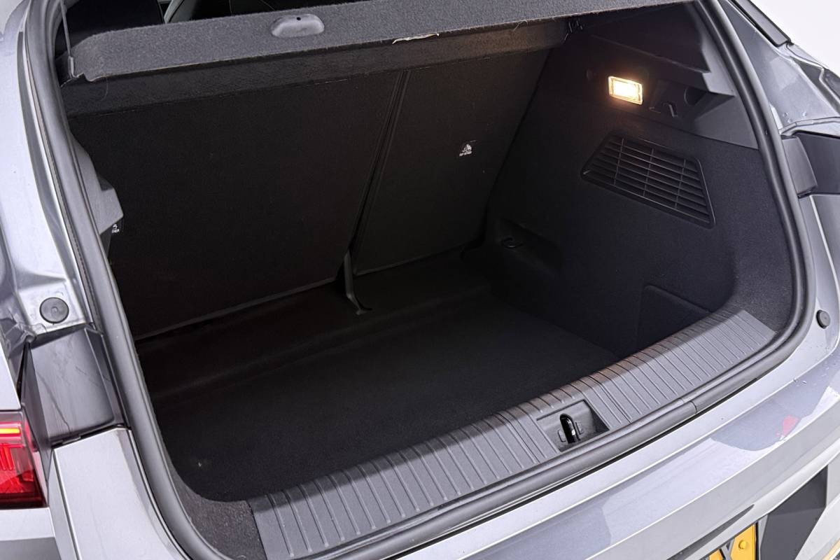 Renault Megane E-Tech Renault Megane E-Tech EV60 Optimum Charge Iconic | Org. NL | Android Automotive | CarPlay | Massage | Stoelverwarming | 360 Camera