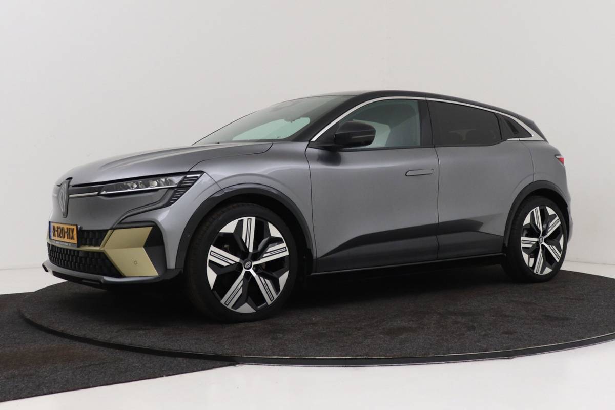 Renault Megane E-Tech Renault Megane E-Tech EV60 Optimum Charge Iconic | Org. NL | Android Automotive | CarPlay | Massage | Stoelverwarming | 360 Camera