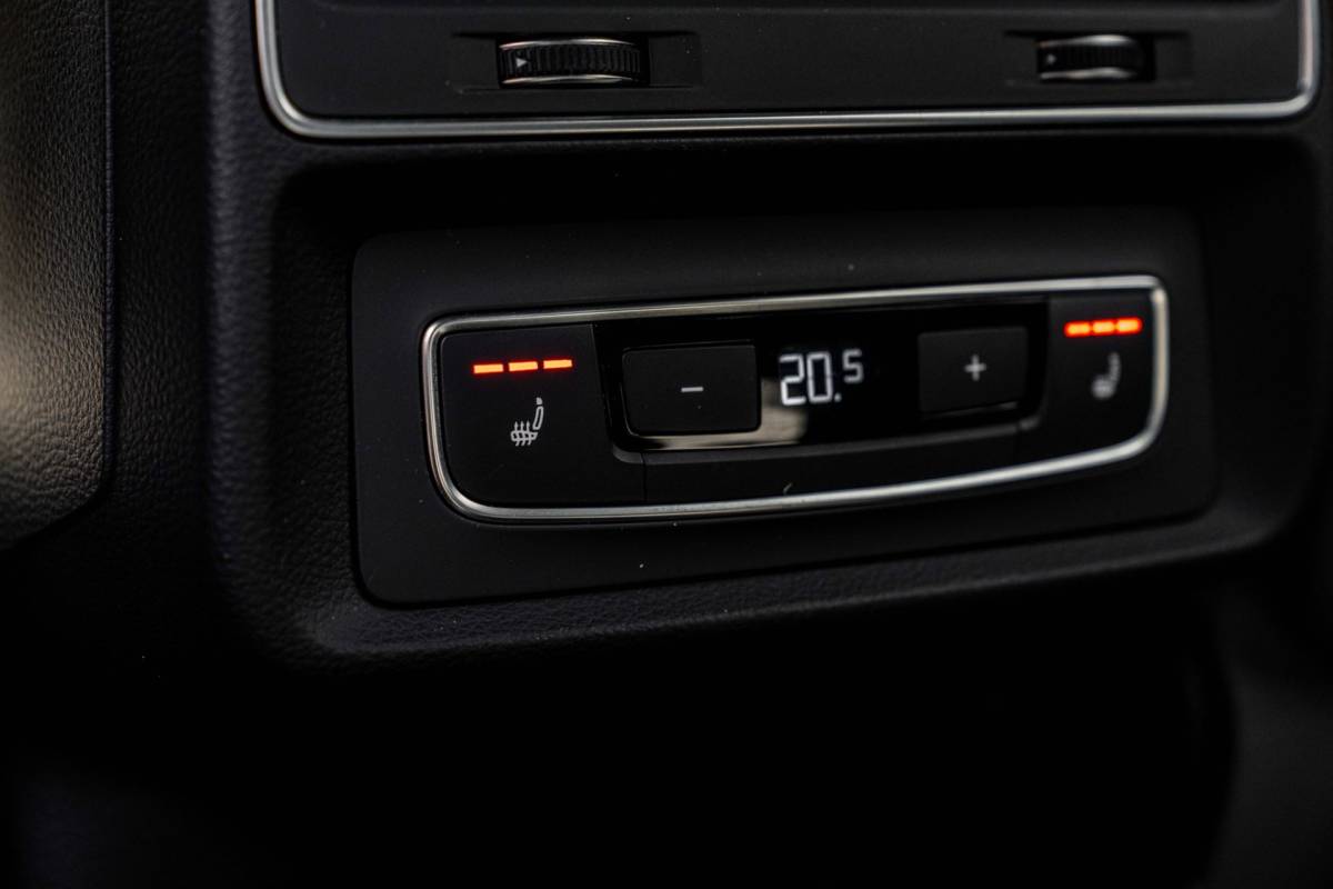 Audi Q7 Audi Q7 60 TFSI e Quattro Competition Luchtvering Elek. Trekhaak Massage Matrix B&O Stoelverw/Ventilatie 22”