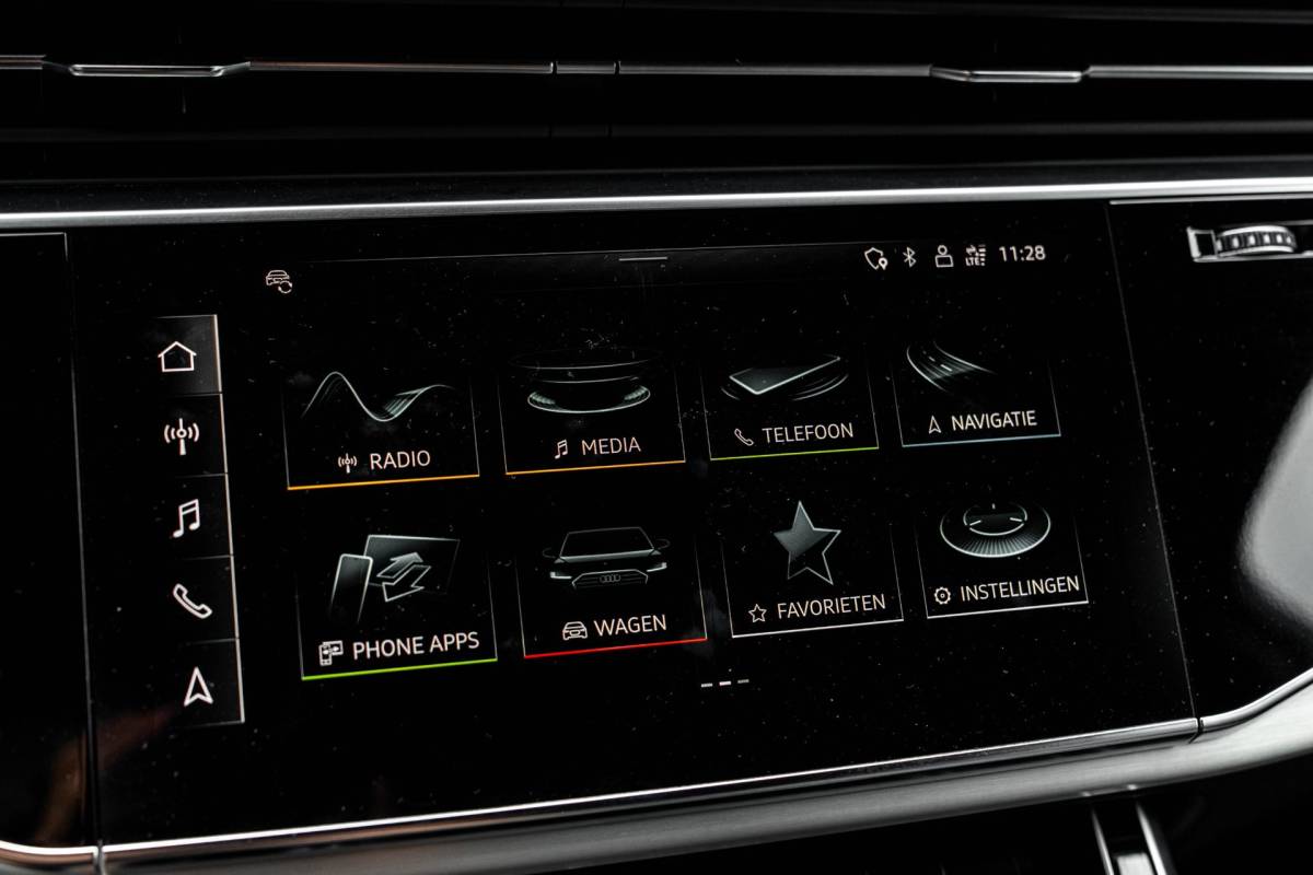 Audi Q7 Audi Q7 60 TFSI e Quattro Competition Luchtvering Elek. Trekhaak Massage Matrix B&O Stoelverw/Ventilatie 22”