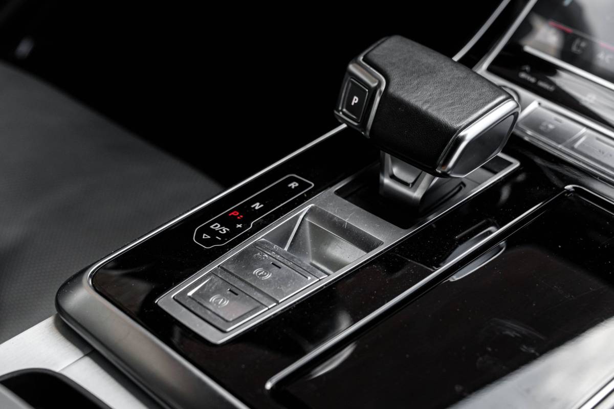 Audi Q7 Audi Q7 60 TFSI e Quattro Competition Luchtvering Elek. Trekhaak Massage Matrix B&O Stoelverw/Ventilatie 22”