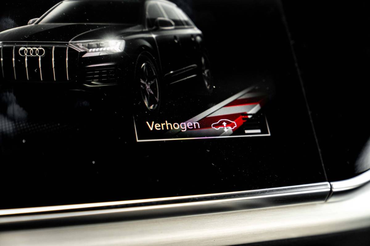 Audi Q7 Audi Q7 60 TFSI e Quattro Competition Luchtvering Elek. Trekhaak Massage Matrix B&O Stoelverw/Ventilatie 22”