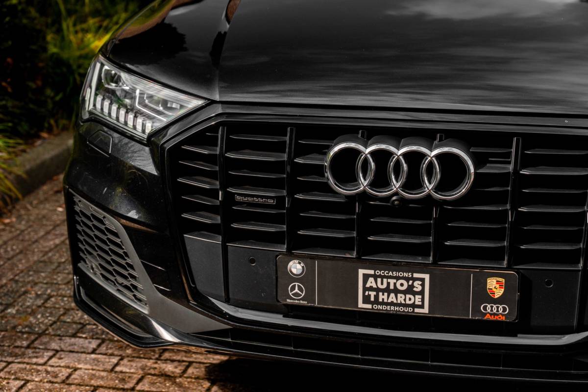 Audi Q7 Audi Q7 60 TFSI e Quattro Competition Luchtvering Elek. Trekhaak Massage Matrix B&O Stoelverw/Ventilatie 22”