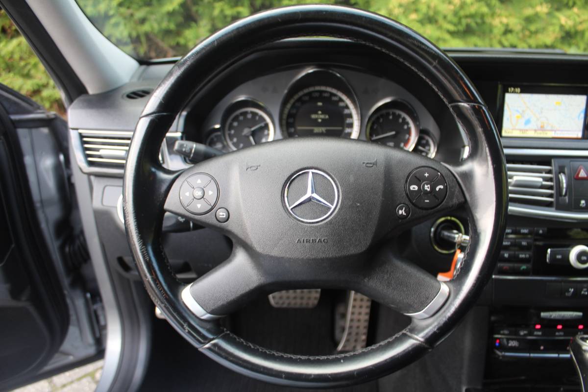 Mercedes-Benz E-Klasse Mercedes-Benz E-klasse 250 CGI Avantgarde 204PK Automaat | Navigatie | Parkeersensoren | Climate Control