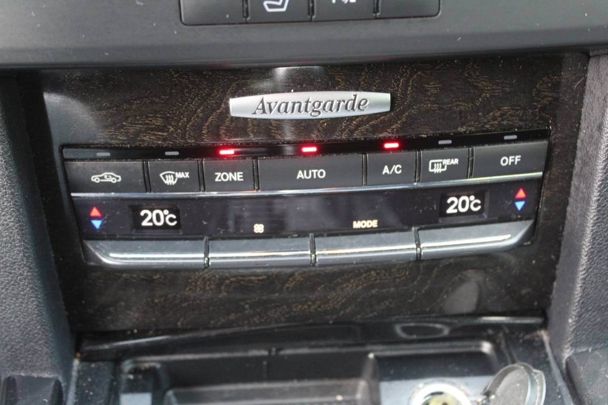 Mercedes-Benz E-Klasse Mercedes-Benz E-klasse 250 CGI Avantgarde 204PK Automaat | Navigatie | Parkeersensoren | Climate Control