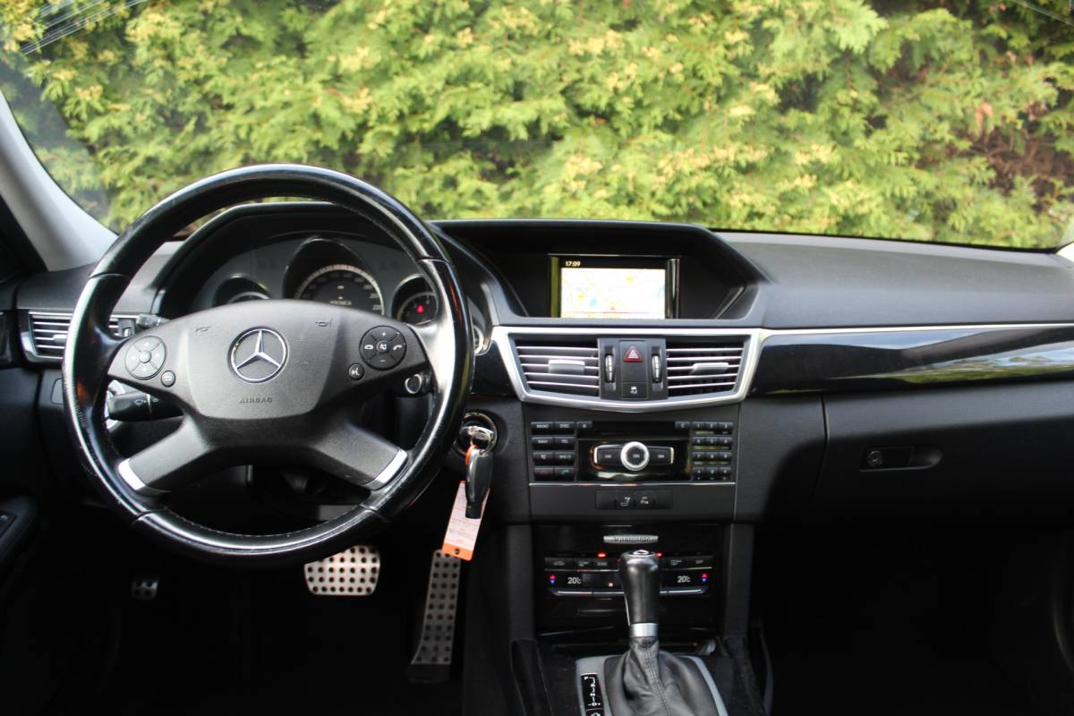 Mercedes-Benz E-Klasse Mercedes-Benz E-klasse 250 CGI Avantgarde 204PK Automaat | Navigatie | Parkeersensoren | Climate Control