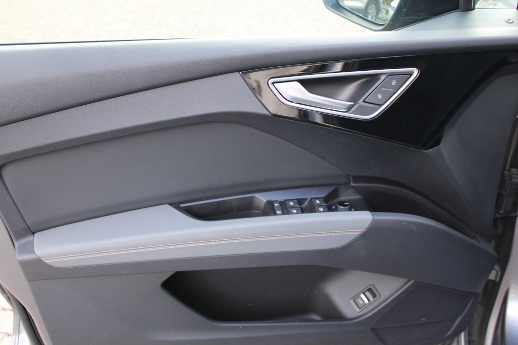 Audi Q4 e-tron Audi Q4 e-tron 50 QUATTRO 3X S-Line SOH 90% Pano/Virtual/21″RS/Leer/Winterset 19″ “RIJKLAAR”
