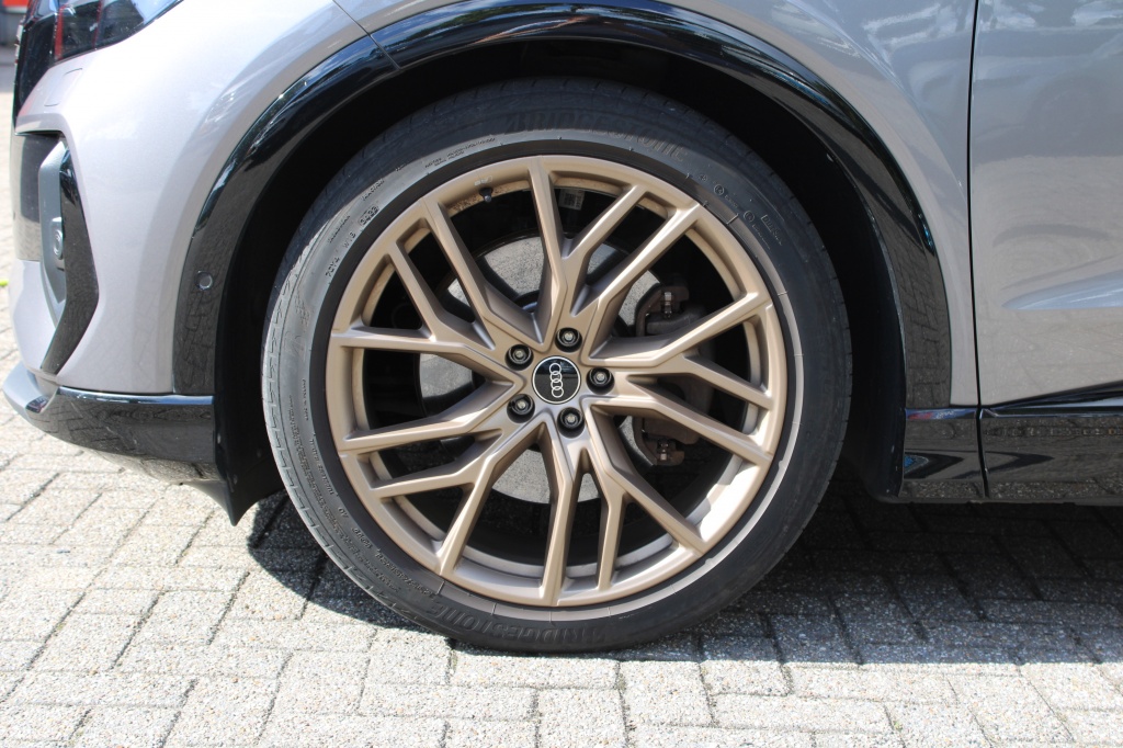 Audi Q4 e-tron Audi Q4 e-tron 50 QUATTRO 3X S-Line SOH 90% Pano/Virtual/21″RS/Leer/Winterset 19″ “RIJKLAAR”
