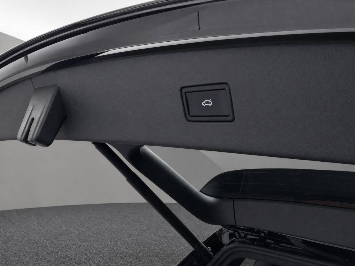 SEAT Tarraco SEAT Tarraco 1.4TSIe-Hybrid 180kW/245PK PHEV FR · Panoramdak · Trekhaak · 360°Camera + Parkeersensoren · Stoelverwarming · Apple/Android Car Play ·