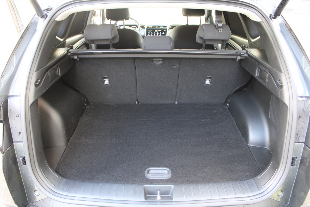 Hyundai Tucson Hyundai Tucson 1.6 T-GDI HEV Comfort Smart 230PK! Navi/17″/Cam/Trekhaak “RIJKLAARPRIJS”