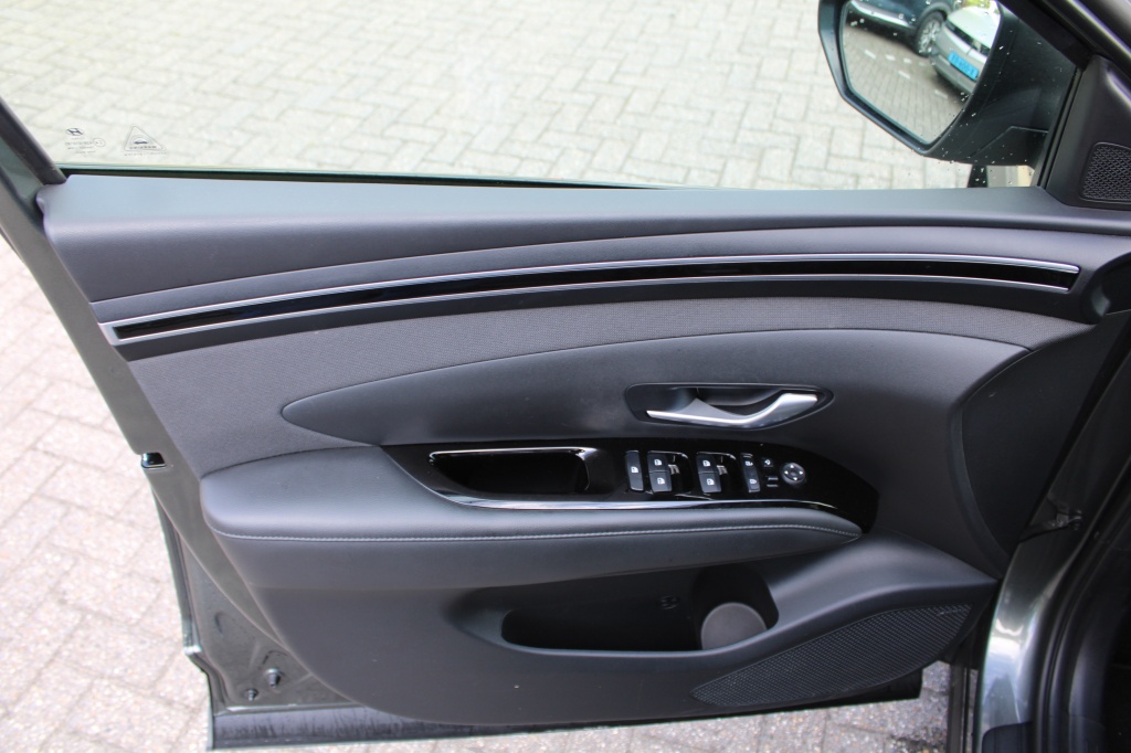 Hyundai Tucson Hyundai Tucson 1.6 T-GDI HEV Comfort Smart 230PK! Navi/17″/Cam/Trekhaak “RIJKLAARPRIJS”