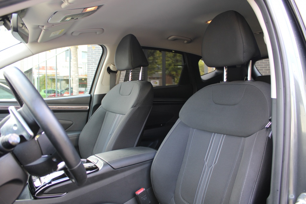 Hyundai Tucson Hyundai Tucson 1.6 T-GDI HEV Comfort Smart 230PK! Navi/17″/Cam/Trekhaak “RIJKLAARPRIJS”