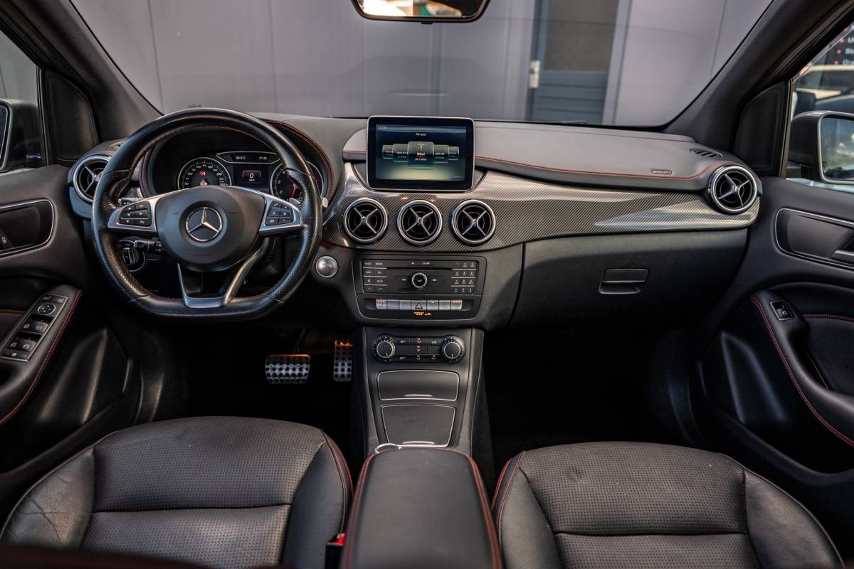 Mercedes-Benz B-Klasse Mercedes-Benz B-klasse 180 Ambition|PANO|TREKHAAK|PDC