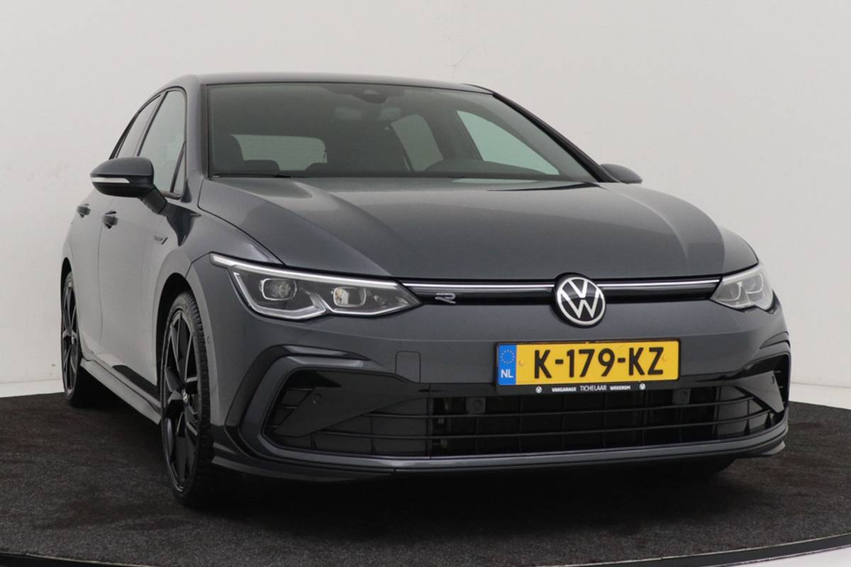 Volkswagen Golf Volkswagen Golf 1.5 TSI R-Line | Virtual Cockpit | Org. NL | Camera | CarPlay | Adapt. Cruise | Stoelverwarm. | Blind spot | PDC