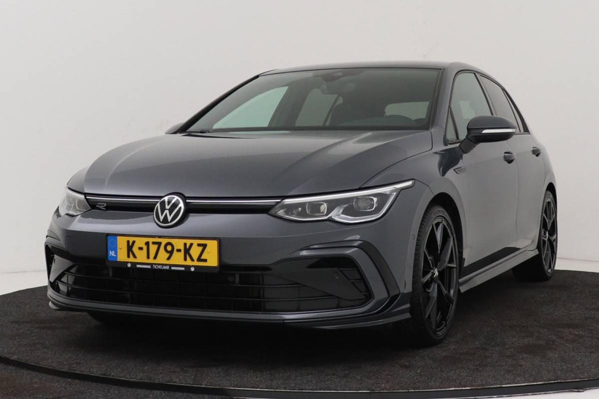 Volkswagen Golf Volkswagen Golf 1.5 TSI R-Line | Virtual Cockpit | Org. NL | Camera | CarPlay | Adapt. Cruise | Stoelverwarm. | Blind spot | PDC