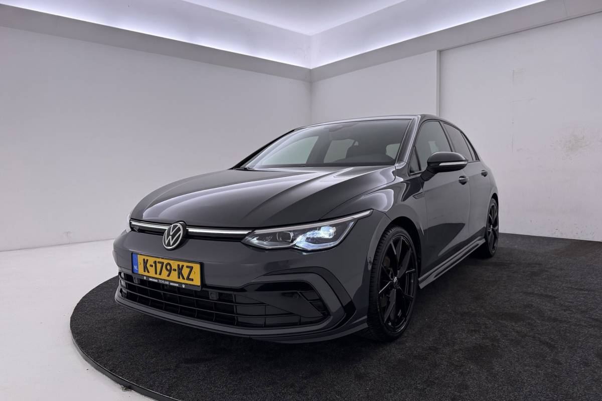 Volkswagen Golf Volkswagen Golf 1.5 TSI R-Line | Virtual Cockpit | Org. NL | Camera | CarPlay | Adapt. Cruise | Stoelverwarm. | Blind spot | PDC
