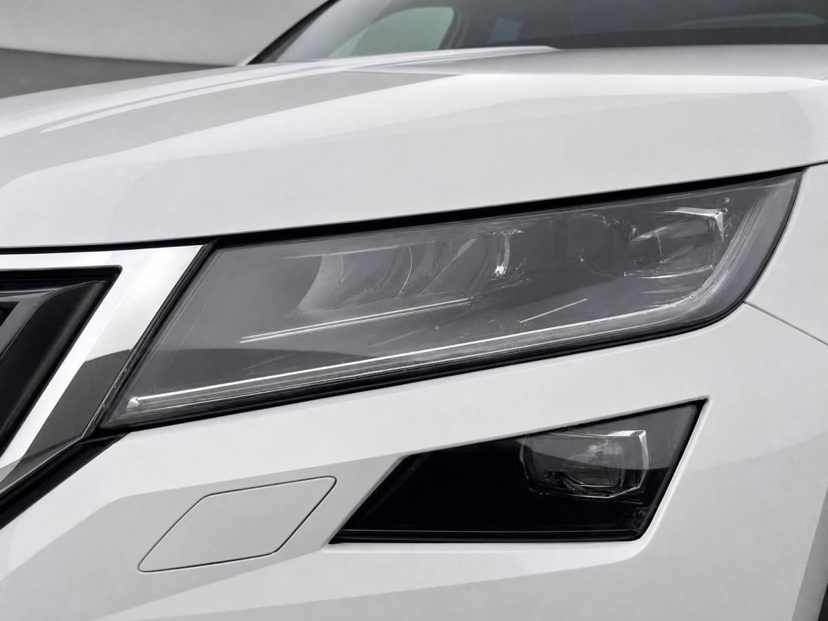 Škoda Kodiaq Skoda Kodiaq 1.5 TSI 150pk DSG Business Edition · Trekhaak · Camera · Apple/Android Car Play · Navigatie · Stoel-& Stuurverwarming · 19” Inch ·