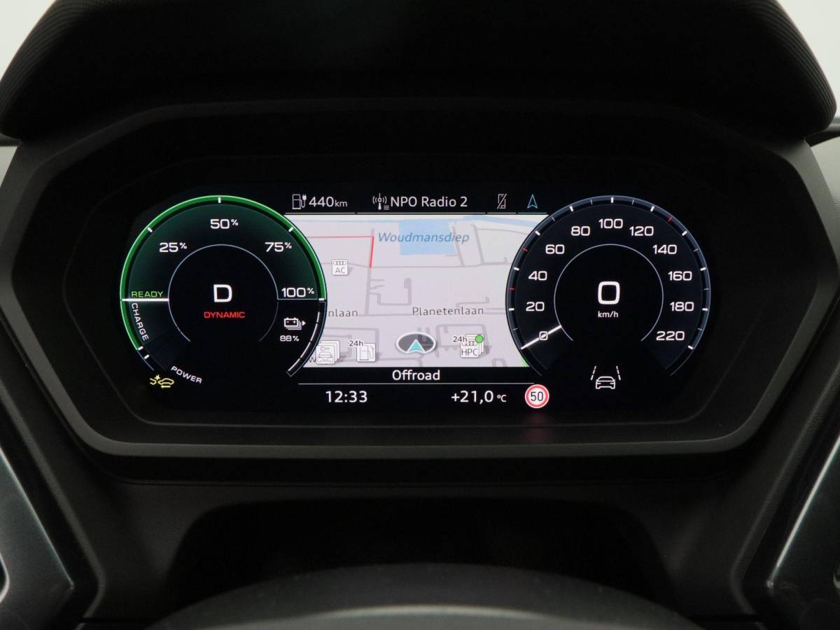 Audi Q4 e-tron Audi Q4 e-tron 45 quattro | S Edition Competition | 286 PK | Privacyglas | 21 Inch | Trekhaak | Matrix Led | Adaptive Cruise |