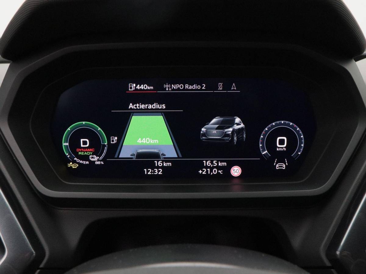 Audi Q4 e-tron Audi Q4 e-tron 45 quattro | S Edition Competition | 286 PK | Privacyglas | 21 Inch | Trekhaak | Matrix Led | Adaptive Cruise |