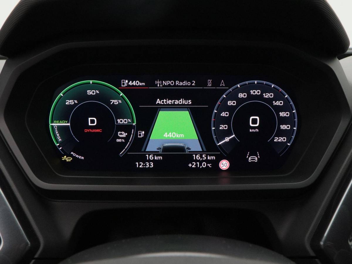 Audi Q4 e-tron Audi Q4 e-tron 45 quattro | S Edition Competition | 286 PK | Privacyglas | 21 Inch | Trekhaak | Matrix Led | Adaptive Cruise |