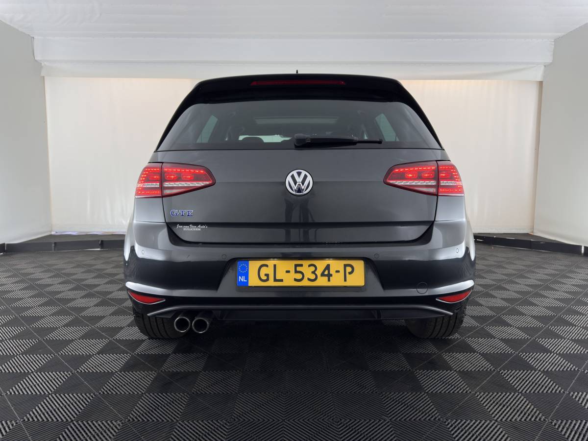 Volkswagen Golf Volkswagen Golf 1.4 TSI GTE (Plug-in) (INCL.BTW) *PANO | FULL-LED | NAVI-FULLMAP | SPORT-SEATS | PRIVACY-GLASS | AMBIENT-LIGHT | SHIFT-PADDLES | ECC | PDC | CRUISE | 17”ALU*
