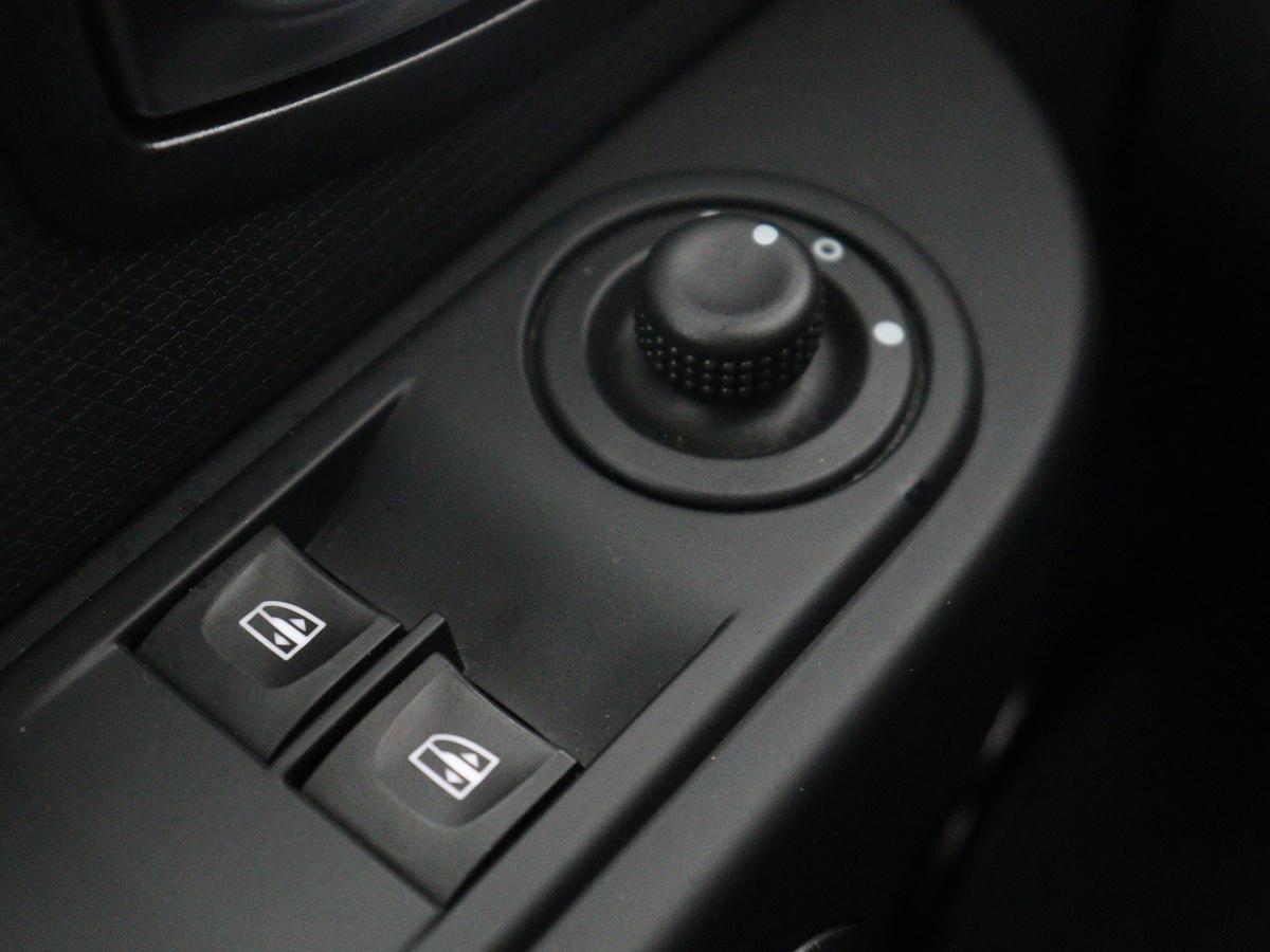 Renault Clio Renault Clio Estate 0.9 TCe Limited | Cruise control | Navigatie | DAB | Bluetooth | Lichtmetaal 16” |