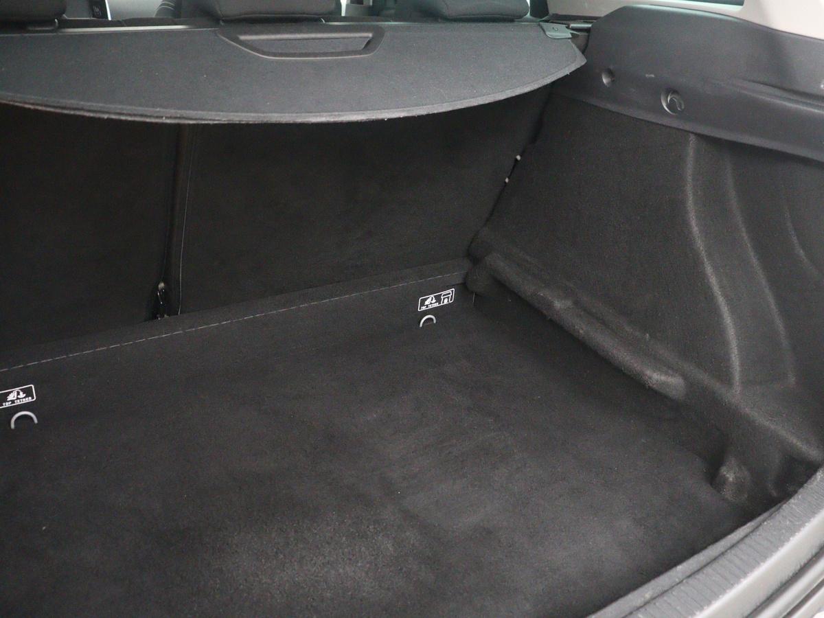 Renault Clio Renault Clio Estate 0.9 TCe Limited | Cruise control | Navigatie | DAB | Bluetooth | Lichtmetaal 16” |