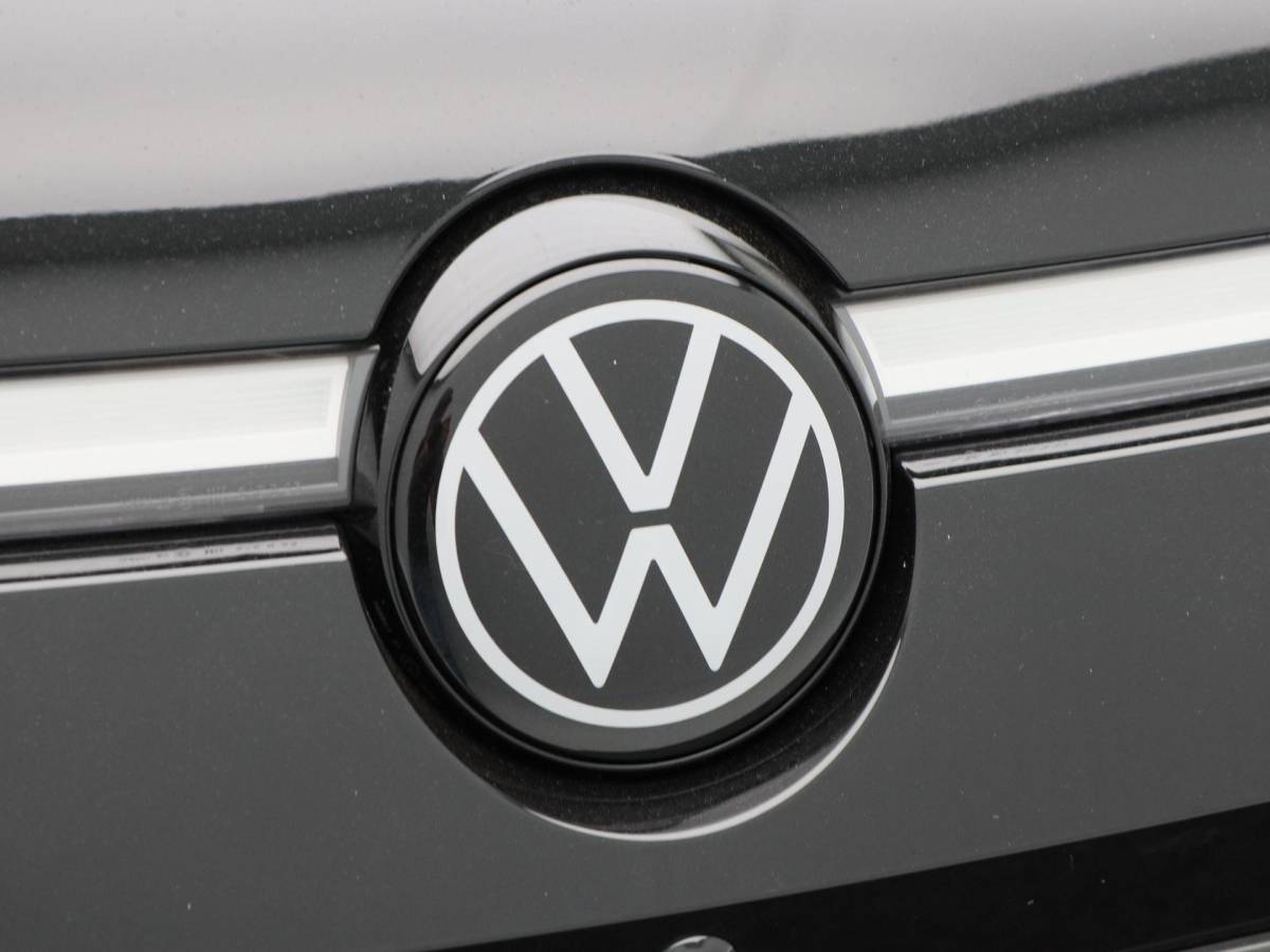 Volkswagen ID.7 Volkswagen ID.7 Tourer Pro Limited Edition 77 kWh | Trekhaak | Adaptief onderstel | Panoramadak | Harman/Kardon | Head Up Display | Stoelkoeling |