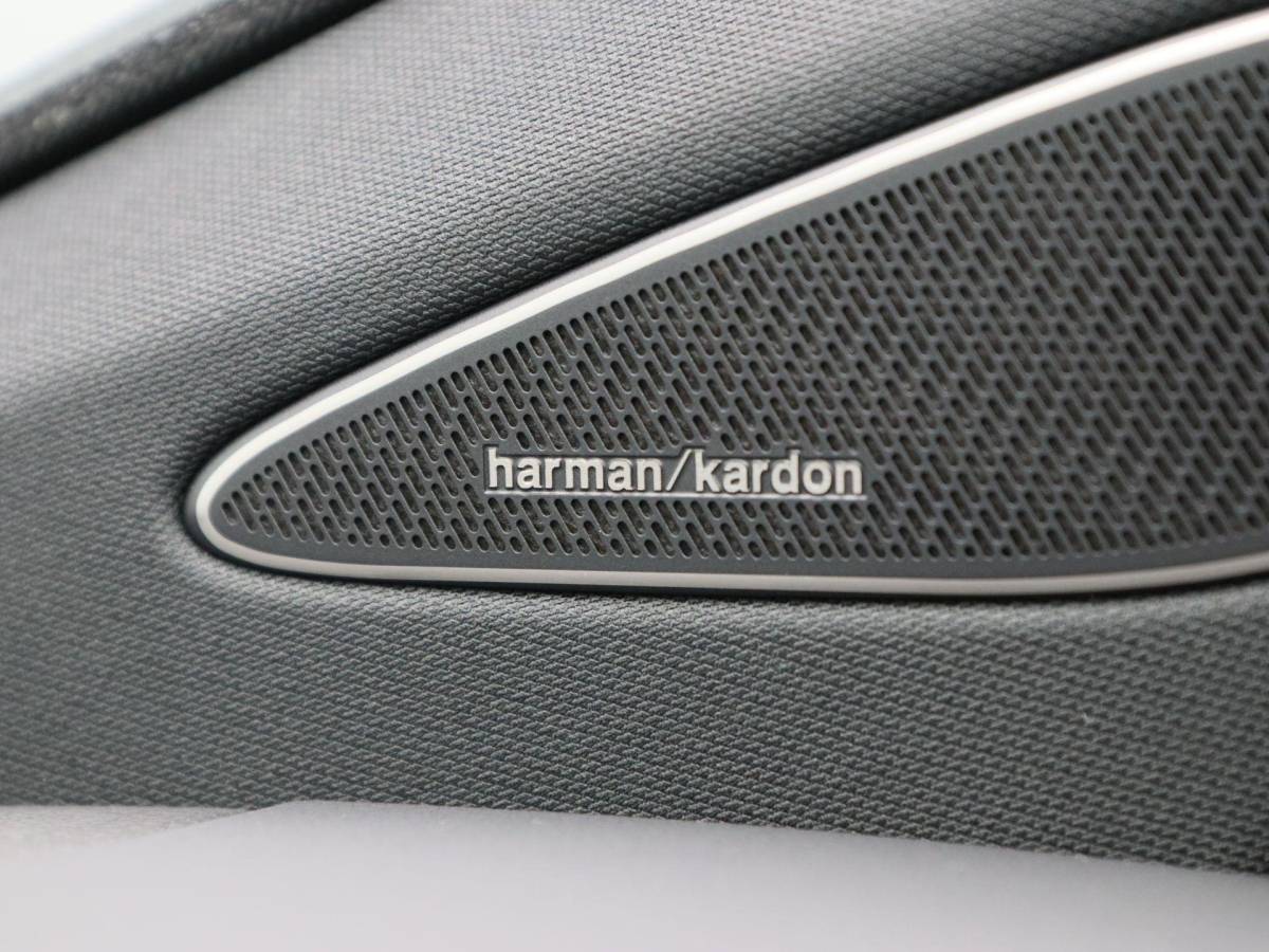 Volkswagen ID.7 Volkswagen ID.7 Tourer Pro Limited Edition 77 kWh | Trekhaak | Adaptief onderstel | Panoramadak | Harman/Kardon | Head Up Display | Stoelkoeling |