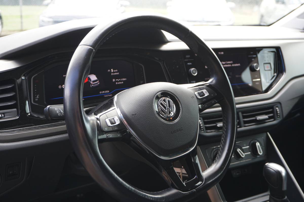 Volkswagen Polo Volkswagen Polo 1.0 TSI Comfortline Automaat | ADAPT. CRUISE | VIRT. COCKPIT | CARPLAY | PDC V+A