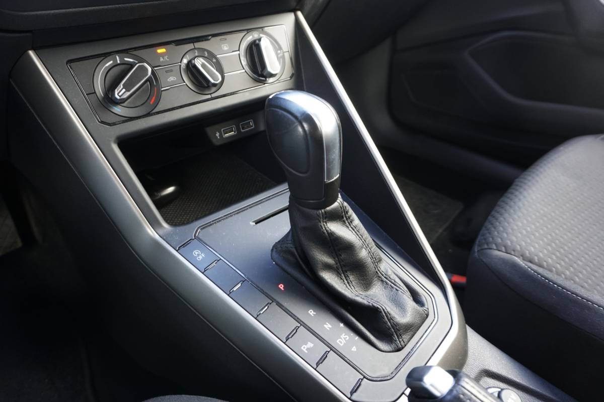 Volkswagen Polo Volkswagen Polo 1.0 TSI Comfortline Automaat | ADAPT. CRUISE | VIRT. COCKPIT | CARPLAY | PDC V+A