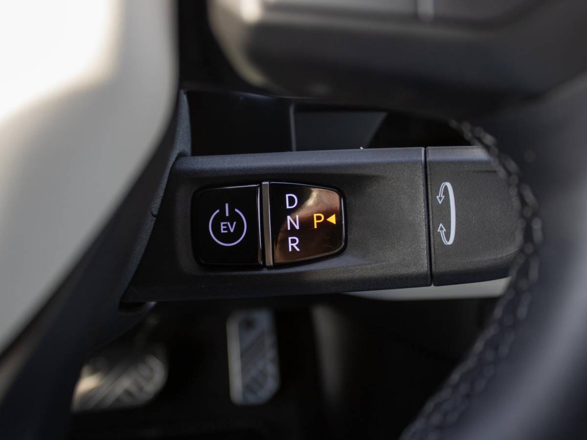 Kia EV4 Kia EV4 GT-Line Business Edition 81.4 kWh | DIRECT LEVERBAAR | Navi. | Stoel&Stuur Verwarming | Clima. |  Lichtmetalen velgen | LED | Dodehoekassistentie | GT-Line Vegan Lederen Stoelbekleding