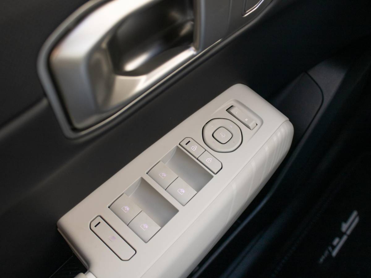 Kia EV4 Kia EV4 GT-Line Business Edition 81.4 kWh | DIRECT LEVERBAAR | Navi. | Stoel&Stuur Verwarming | Clima. |  Lichtmetalen velgen | LED | Dodehoekassistentie | GT-Line Vegan Lederen Stoelbekleding