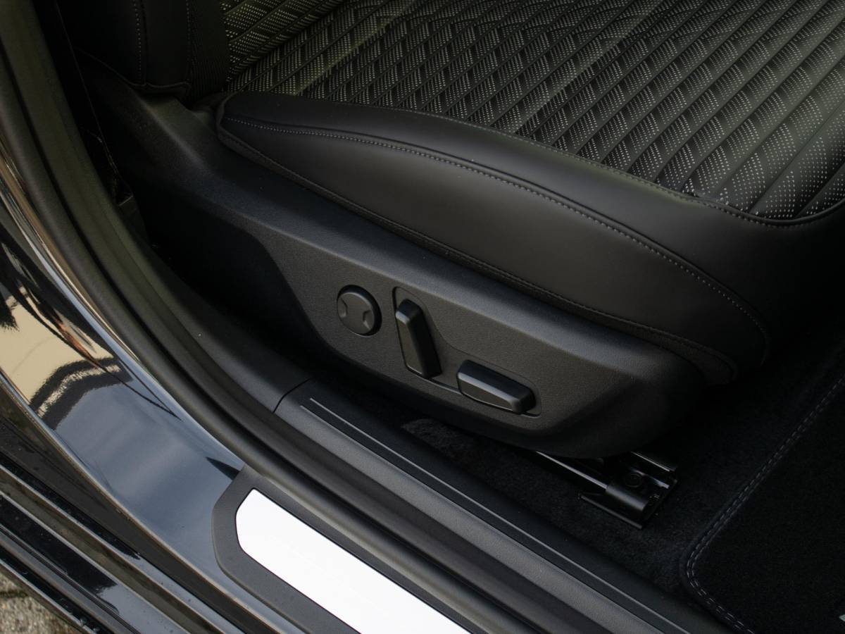 Kia EV4 Kia EV4 GT-Line Business Edition 81.4 kWh | DIRECT LEVERBAAR | Navi. | Stoel&Stuur Verwarming | Clima. |  Lichtmetalen velgen | LED | Dodehoekassistentie | GT-Line Vegan Lederen Stoelbekleding