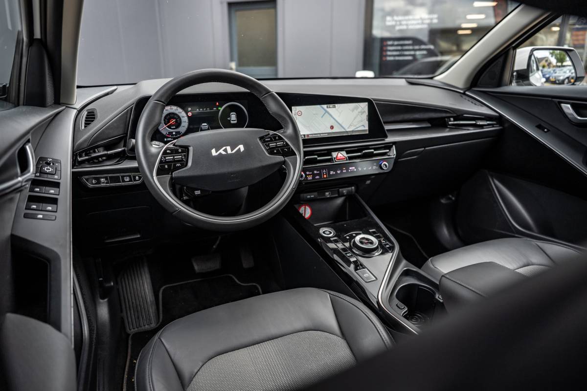 Kia Niro Kia Niro 1.6 GDi Hybrid DynamicLine|CAMERA|PDC|CRUISE
