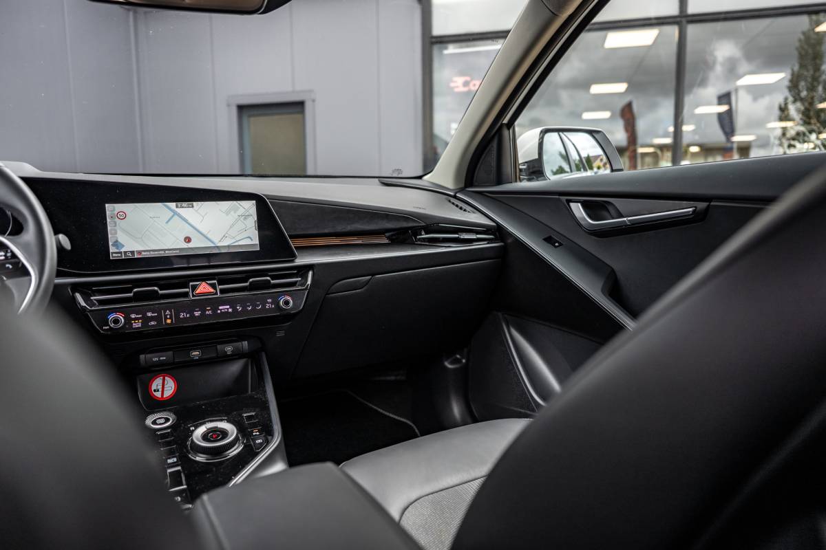 Kia Niro Kia Niro 1.6 GDi Hybrid DynamicLine|CAMERA|PDC|CRUISE