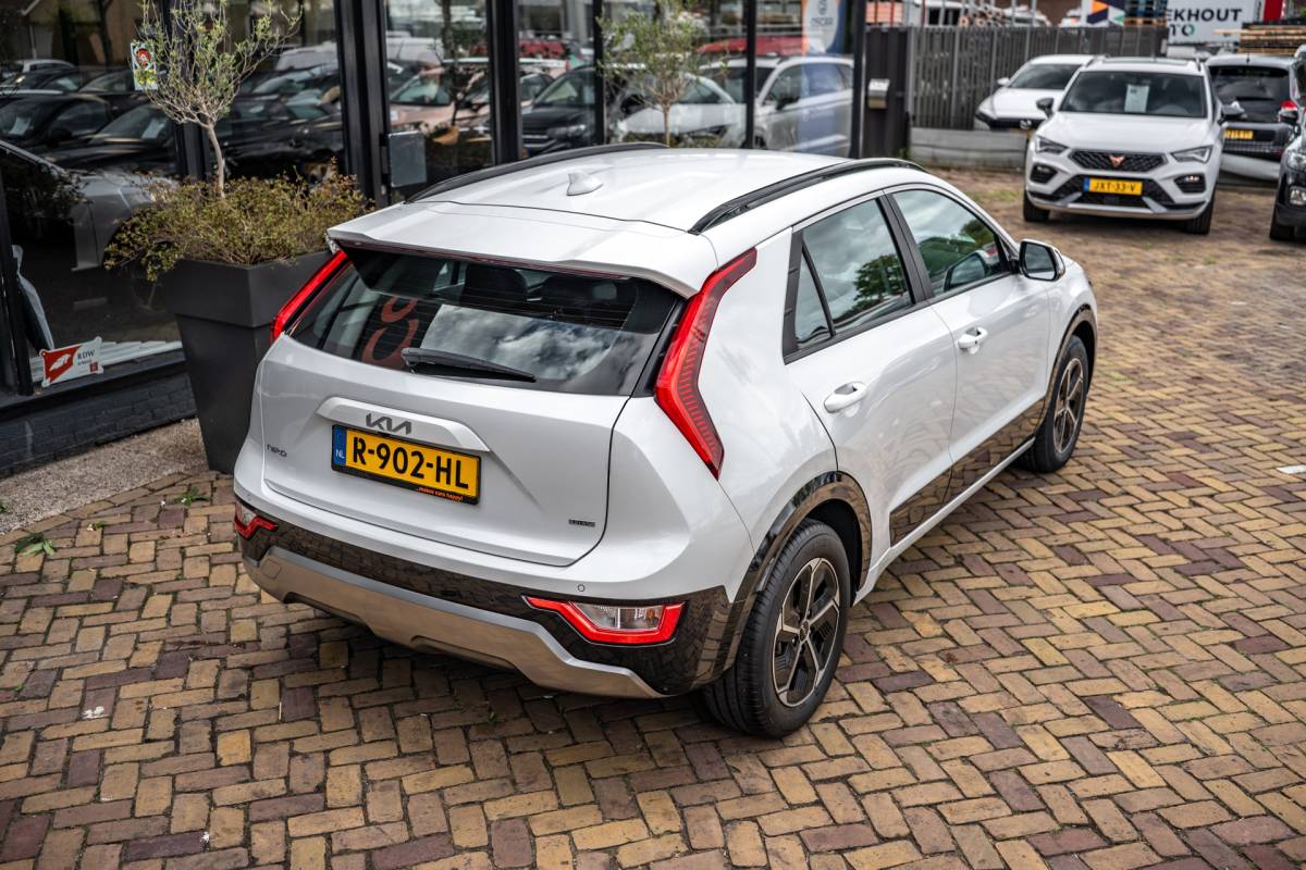 Kia Niro Kia Niro 1.6 GDi Hybrid DynamicLine|CAMERA|PDC|CRUISE
