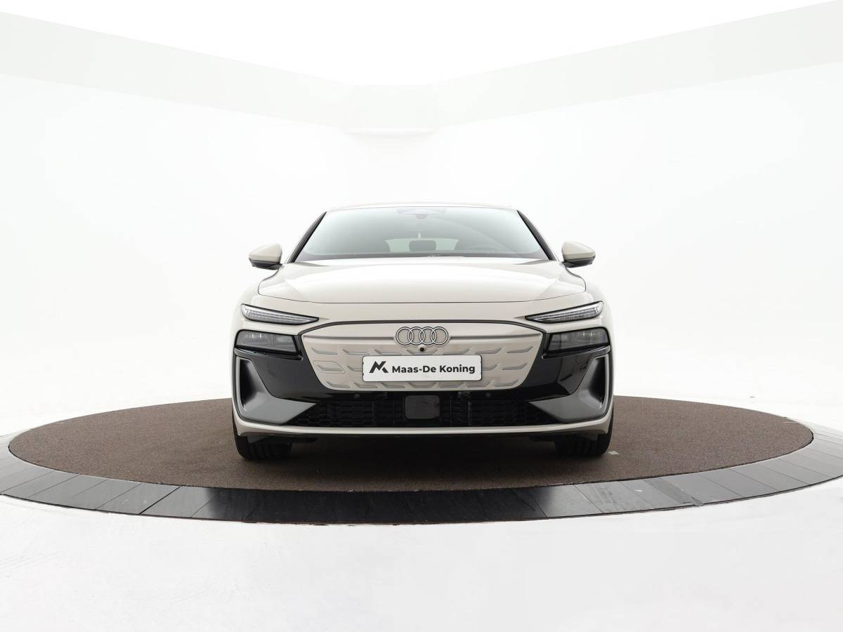 Audi A6 Avant e-tron Audi A6 Avant e-tron S edition 286pk 83 kWh · SOH 97,3% · Warmtepomp · Wegklapbare Trekhaak · 360 Camera · Elek. Voorstoelen · 21” Inch · Achterbank verwarmd · Garantie t/m 09-01-2031 of 100.000km