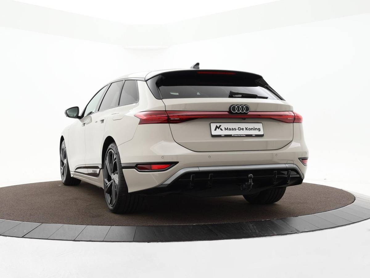 Audi A6 Avant e-tron Audi A6 Avant e-tron S edition 286pk 83 kWh · SOH 97,3% · Warmtepomp · Wegklapbare Trekhaak · 360 Camera · Elek. Voorstoelen · 21” Inch · Achterbank verwarmd · Garantie t/m 09-01-2031 of 100.000km