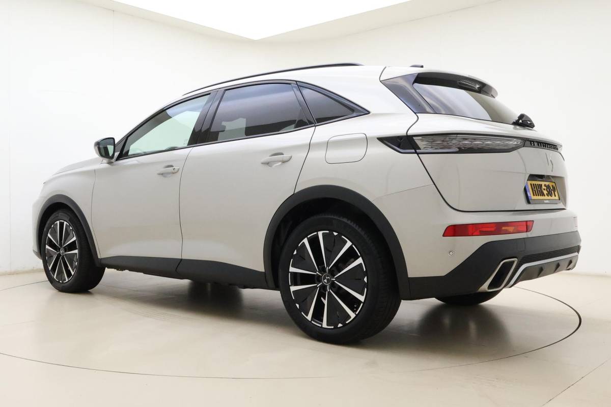 DS DS 7 DS 7 1.6 PHEV 300 4×4 Etoile | Navigatie | Panoramadak | Lederen bekleding | Elektrische achterklep | Full LED koplampen | Adaptive Cruise Control | 19″ Lichtmetalen velgen | Drive Assist