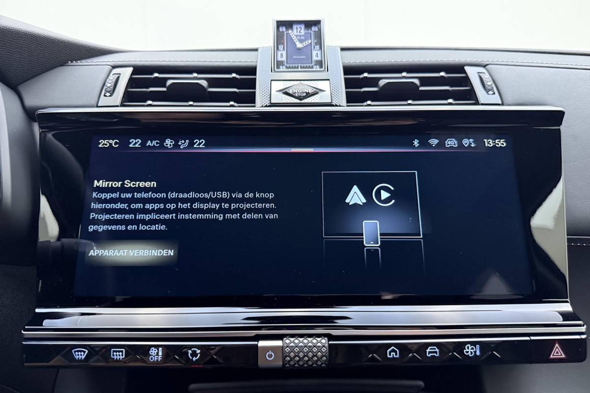 DS DS 7 DS 7 1.6 PHEV 300 4×4 Etoile | Navigatie | Panoramadak | Lederen bekleding | Elektrische achterklep | Full LED koplampen | Adaptive Cruise Control | 19″ Lichtmetalen velgen | Drive Assist
