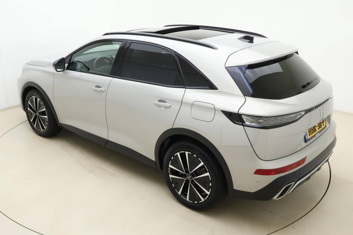 DS DS 7 DS 7 1.6 PHEV 300 4×4 Etoile | Navigatie | Panoramadak | Lederen bekleding | Elektrische achterklep | Full LED koplampen | Adaptive Cruise Control | 19″ Lichtmetalen velgen | Drive Assist