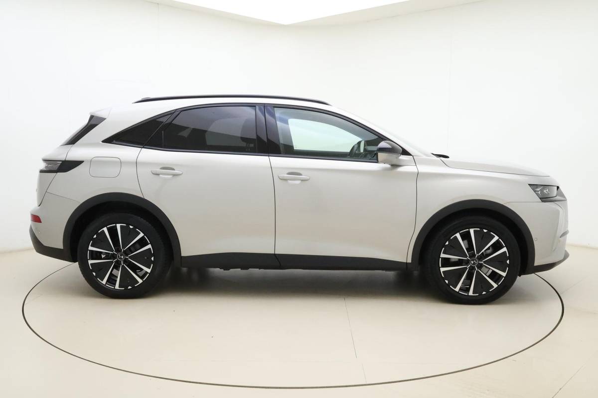 DS DS 7 DS 7 1.6 PHEV 300 4×4 Etoile | Navigatie | Panoramadak | Lederen bekleding | Elektrische achterklep | Full LED koplampen | Adaptive Cruise Control | 19″ Lichtmetalen velgen | Drive Assist